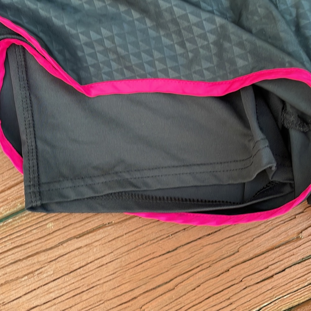 Umbro Lined Shorts with Compression Shorts - Picture 2 of 6